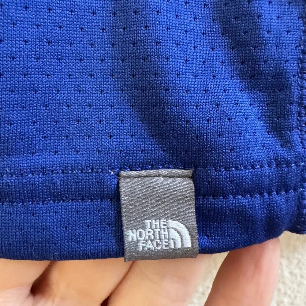 The North Face FlashDry 1/4 Zip Pullover Small